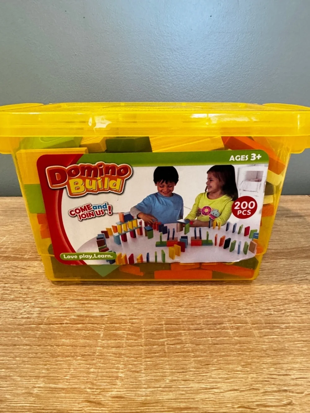 200-Piece Kids Domino Set - Yellow Case